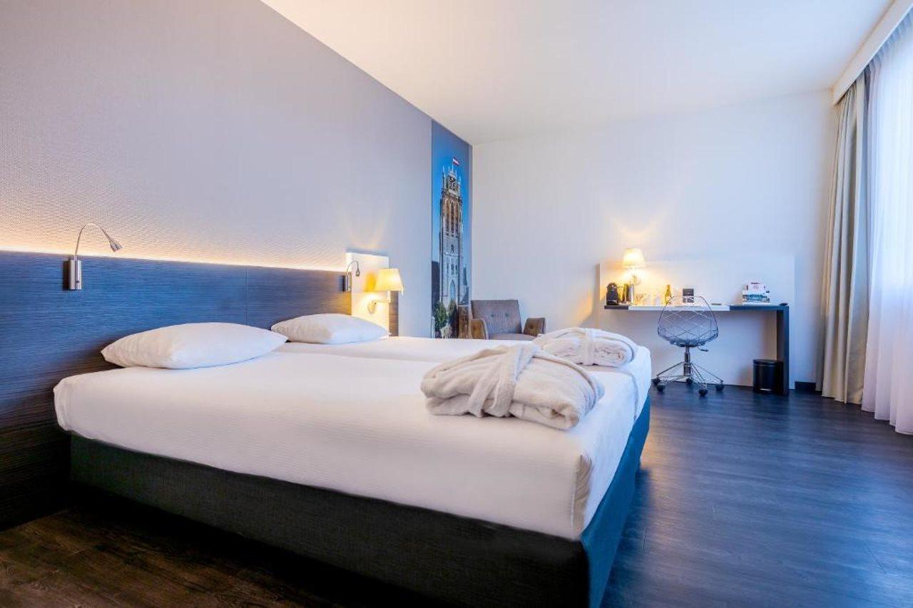 Postillion Hotel דורדרכט מראה חיצוני תמונה